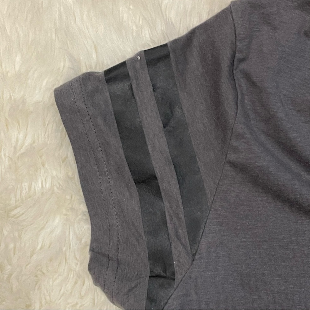 DC Comics Gray and Black Batman Logo Short Sleeve Tee - Picture 5 of 9
